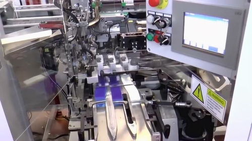 工廠實(shí)拍 當(dāng)機(jī)器啟動(dòng)，牙刷制造之美令人瞬間淪陷